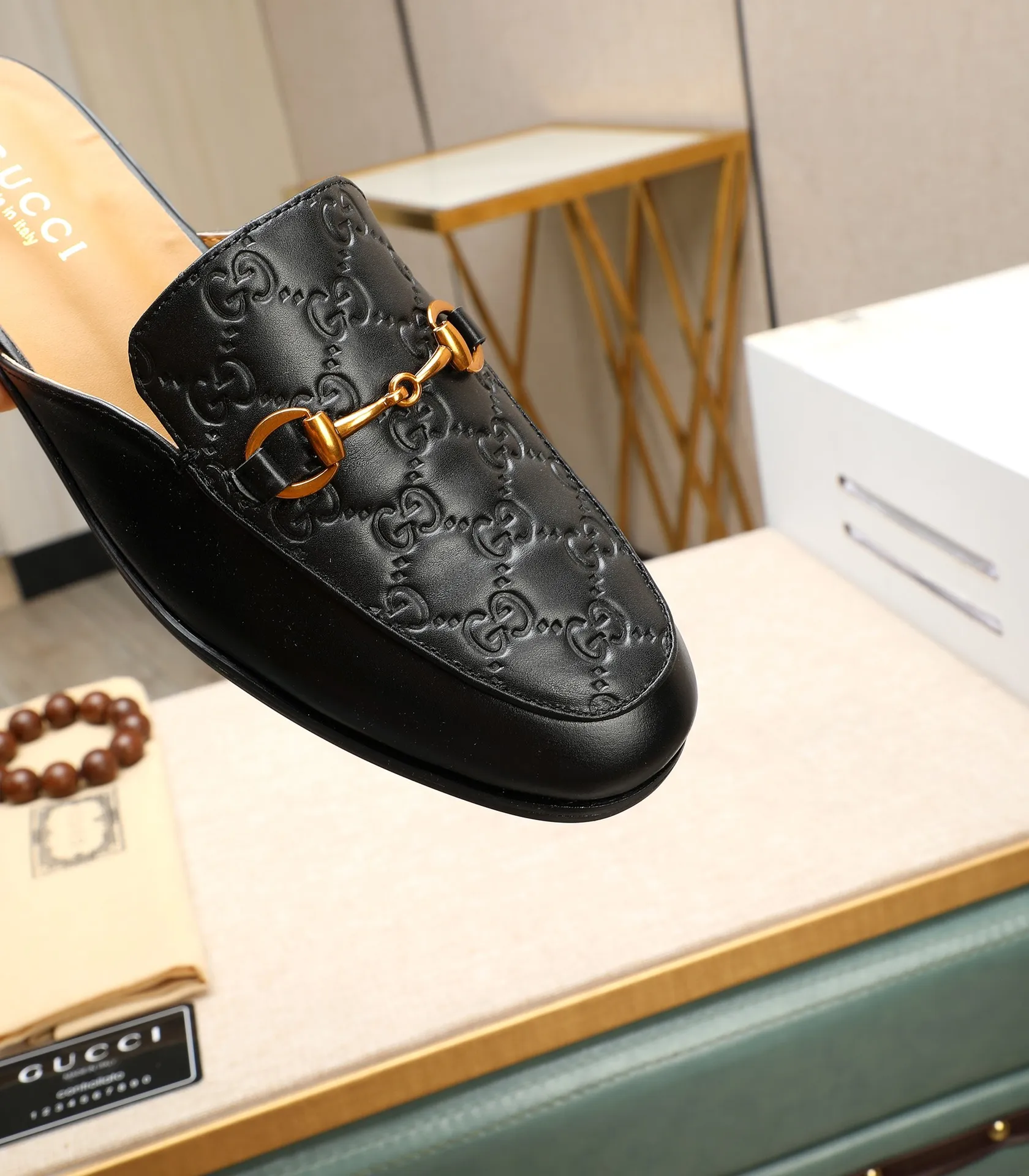 Men's clothing and shoes 💰380 (Gucci) The latest 🎁🎁 casual and fashionable men's shoes 👟 from the official website, hot style 💥 style is simple and elegant, exclusive for trendy men. Unique official website latest brand double G elements 👑 original Gucci decoration, fashionable and generous, original material original calfskin, ✅ fully imported first-layer pigskin lining, official website designated wear-resistant, lightweight original rubber casual outsole, counter classic model taken in kind, 38-44 black and white optional